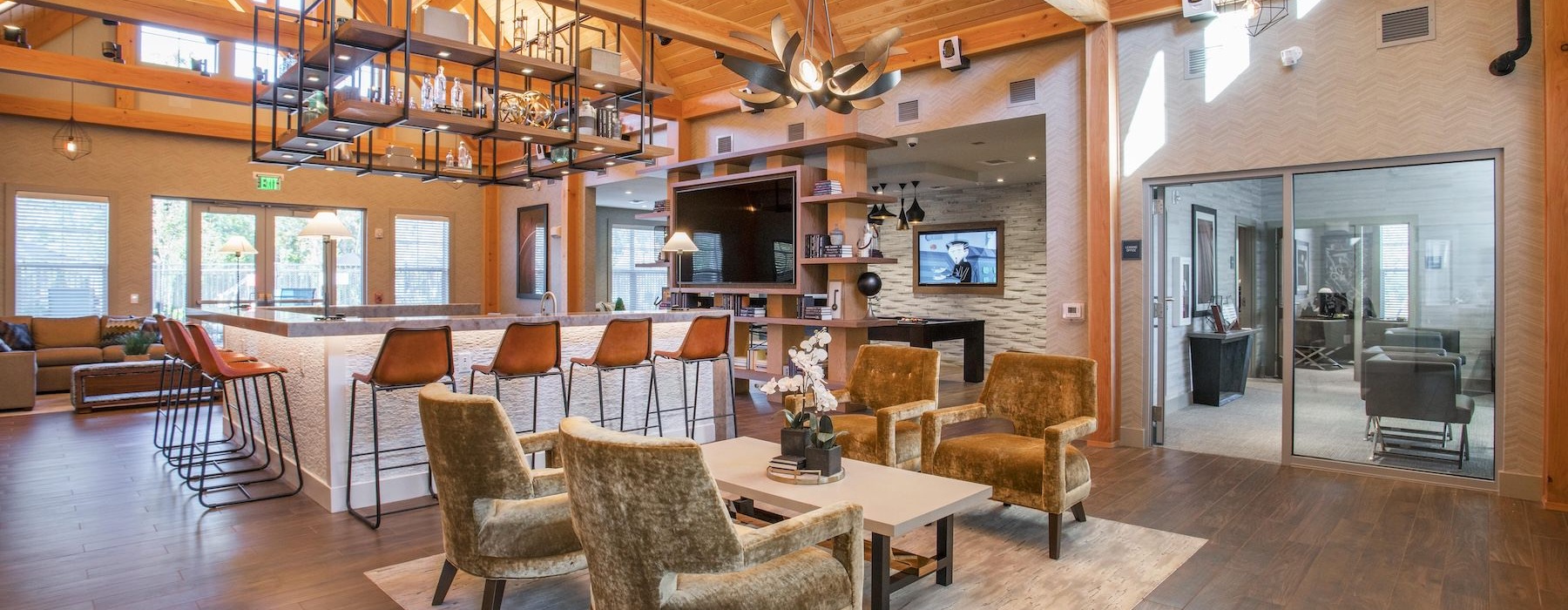 Beautiful clubroom with lounge seating